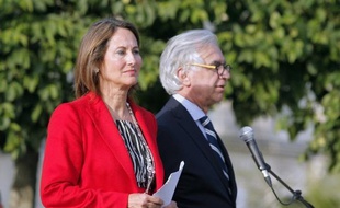 Le Conseil supérieur de l'Audiovisuel (CSA) se penche mardi en séance plénière sur la diffusion par plusieurs médias dimanche avant 20H00 de propos tenus par Ségolène Royal concernant sa défaite au deuxième tour des législatives.