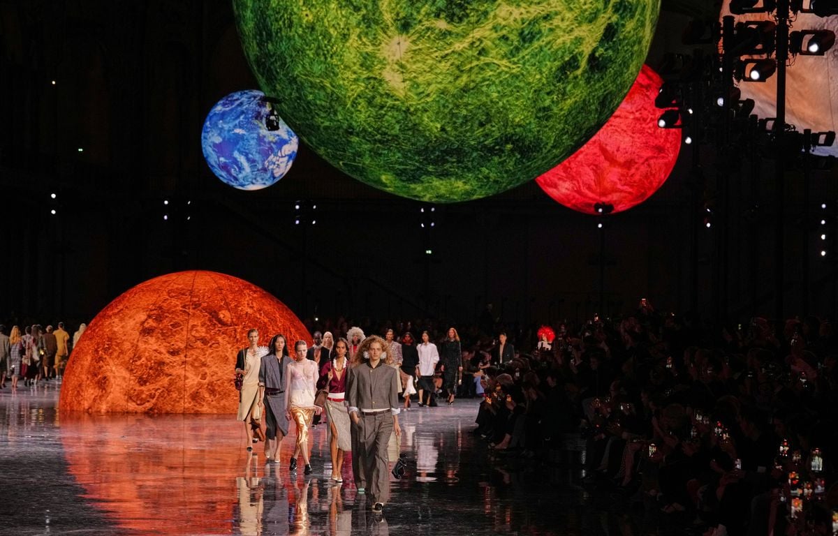 EN IMAGES Marion Cotillard, Nicole Kidman, Kendall Jenner... Chanel (et Matthieu Blazy) ovationnés par une pluie de stars