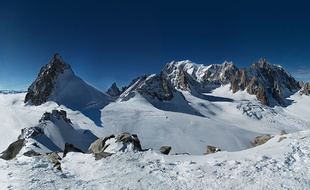 Capture écran du site http://www.in2white.com/ du plus grand panorama du monde, le Mont Blanc, le 25 mai 2015.