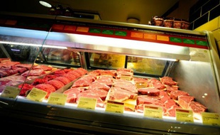 Le Canada et le Mexique sont autorisés à prendre des sanctions commerciales de près d'un milliard de dollars par an contre les Etats-Unis pour compenser les pertes causées par les règles américaines d'étiquetage de la viande