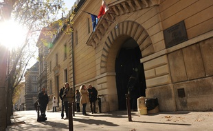 Tribunal de Versailles.