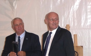 Alain Doucet et Bernard Laporte, respectivement présidents de la Ligue Occitanie et de la Fédération française de rugby, le 17 septembre 2018 à Toulouse.