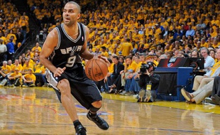 Le meneur des San Antonio Spurs Tony Parker lors du match contre les Golden State Warriors le jeudi 16 mai 2013.