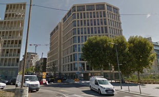 Une femme de 23 ans est morte en chutant d’une grue, rue Crépet dans le 7e arrondissement de Lyon.