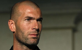 Zinédine Zidane sera à Amsterdam avec le Real Madrid, mardi, pour aider José Mourinho.