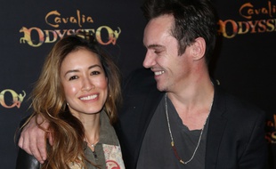 Mara Lane, son épouse, et Jonathan Rhys Meyers