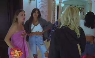 Capture d'écran de la séquence de harcèlement diffusée dans «Les vacances des Anges 3» sur NRJ12.