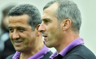 A droite, Alain Casanova, l'entraineur du TFC, avec Ali Rachedi, le directeur sportif.