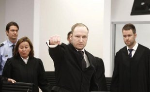 Anders Behring Breivik, jugé pour le massacre de 77 personnes en Norvège, a levé un peu le voile mercredi sur les Chevaliers Templiers, le mystique réseau de militants nationalistes chargés de commettre des "actes héroïques".