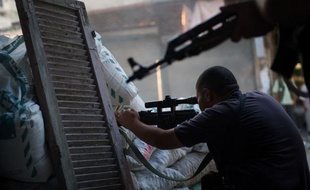 Alors que la mort fait partie du quotidien des Syriens depuis des mois, au moins 109 personnes --65 civils, 29 soldats et 15 rebelles-- ont été tuées dans des violences à travers le pays notamment à Damas, selon l'Observatoire syrien des droits de l'Homme (OSDH).