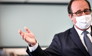 François Hollande était l'invité de la chaîne Twitch de Samuel Etienne le 8 mars 2021.