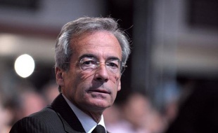 Frédéric Saint-Geours, directeur général des marques du constructeur, a affirmé sur France Inter que les grands axes du plan de 8.000 suppressions de postes annoncé par le constructeur automobile PSA Peugeot Citroën sont "indispensables", même s'il est possible de discuter.