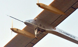 L'avion expérimental Solar Impulse a décollé mardi à 7 heures (05h00 GMT) de l'aérodrome de Toulouse-Francazal vers Payerne (Suisse), dernière étape d'un parcours de 6.000 km complétant le premier vol intercontinental d'un avion à énergie solaire, a constaté un journaliste de l'AFP.