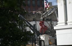 Trump promet une des plus grandes salles de bal du monde à la Maison-Blanche