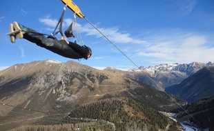 Entre sensations fortes et découverte des coulisses d’une station de ski.