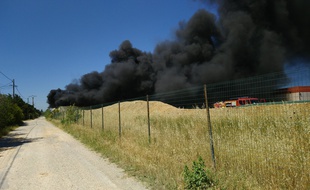 L'incendie a éclaté dans une entreprise de produits chlorés, dans le Gard
