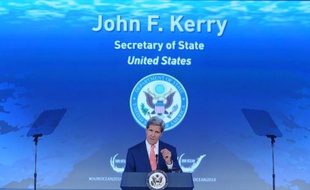 Le secrétaire d'Etat américain John Kerry lors d'une allocution à la conférence Our Ocean (Notre océan) au département d'Etat le 16 juin 2014 à Washington