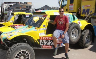 Le pilote français Bruno Miot, engagé sur un buggy pendant le Dakar, le 30 janvier 2011 à Mar Del Plata en Argentine.