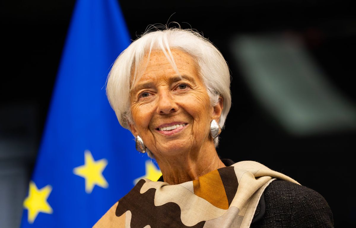 « Les instances européennes regardent attentivement », prévient Christine Lagarde qui appelle à la stabilité politique