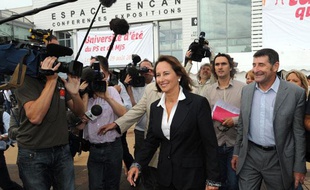 Arrivée de Ségolène Royal à l'université d'été du PS, à La Rochelle le 27 août 2010.