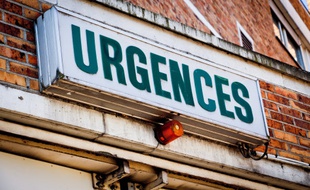 L'enseigne d'un service d'urgences. (illustration)