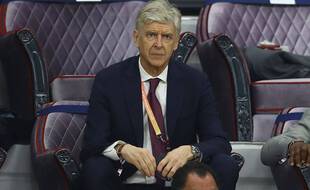 Arsène Wenger, messager envoyé sur Terre par la FIFA pour vanter les bienfaits d'un Mondial biennal