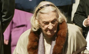 La comédienne Hélène Duc à Paris, le 31 mars 2003