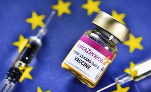 Image d'illustration d'une fiole du vaccin Astra Zeneca.