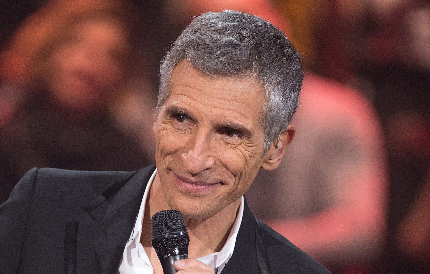 Souvenez-vous de l'enfant que vous étiez», Nagui «supplie» l'exécutif de ne  pas fixer l'âge du consentement sexuel à 13 ans