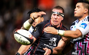 Le troisième ligne du Stade Toulousain Imanol Harinordoquy contre le Stade Français en Top 14, le 4 octobre 2014 à Toulouse.