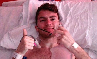 Stephen Sutton, un adolescent qui a levé des millions de livres pour la lutte contre le cancer, est décédé le 14 mai 2014.
