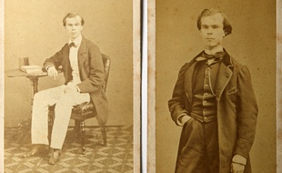L'album comprenait notamment deux photos du poète d'« une extrême rareté ».