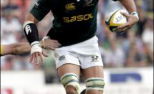 Le Sud-Africain Victor Matfield, 2e ligne des Springboks dont il sera capitaine samedi à Durban contre la Nouvelle-Zélande dans le cadre du Tri-nations, s'est engagé avec le RC Toulon, a annoncé jeudi le président du club varois de ProD2, Mourad Boudjellal.