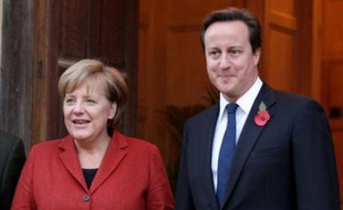 La chancelière allemande Angela Merkel et le Premier ministre britannique David Cameron ont abordé les questions sensibles du budget européen et de la coopération anti-terroriste, au cours de la deuxième journée de la visite de Mme Merkel à Chequers, près de Londres, selon Downing Street.