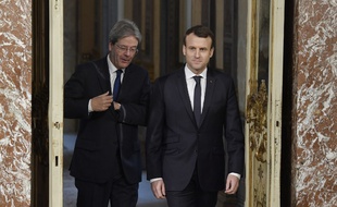 Emmanuel Macron avec le Premier ministre italien Paolo Gentiloni le 11 janvier 2018 à Rome.