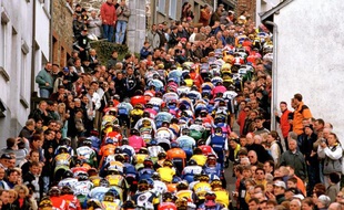 Les coureurs de Liège Bastogne Liège, lors de l'édition 2012, le 4 mars.