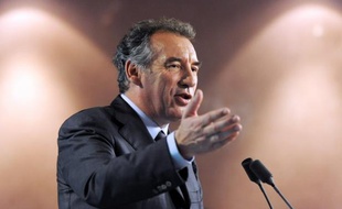 Le MoDem de François Bayrou a indiqué que sa pétition sur internet, visant à obtenir de l'exécutif une loi de moralisation de la vie publique après le scandale de l'affaire Cahuzac, avait dépassé vendredi les 20.000 signatures en moins de 48 heures.
