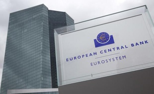 Le nouveau siège de la BCE le 24 février 2015 à Francfort, en Allemagne