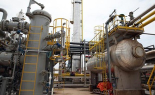 Une usine de gaz naturel à Atuabo le 2 septembre 2014