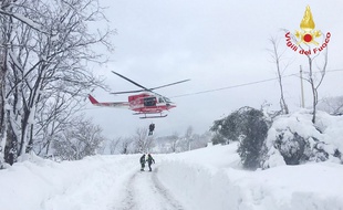 L'hélicoptère s'est crashé dans les Abruzzes, là même où une avalanche s'est abattue sur un hôtel la semaine dernière.