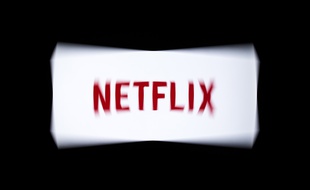 Le logo Netflix anamorphosé.