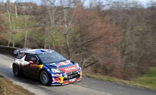 Le Français Sébastien Loeb (Citroën DS3) était toujours en tête du 80e Rallye Monte-Carlo, 1re manche du Championnat du monde (WRC), après les six épreuves spéciales de la 2e journée (ES5 à ES10) disputées jeudi en Ardèche et en Haute-Loire (centre-est).