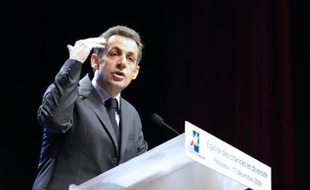 Nicolas Sarkozy a présenté mercredi ses mesures sur l'égalité des chances, du développement du CV anonyme à un meilleur accès des minorités aux grandes écoles, objectif qui passe par une réhabilitation du statut de boursier hérité de la IIIe République.