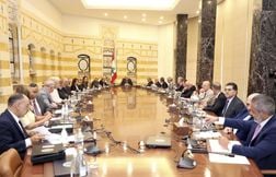 Réunion à Beyrouth sur le désarmement du Hezbollah qui s’oppose à toute décision