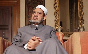 Le cheikh de l'université cairote Al-Azhar, l'une des plus prestigieuses institutions de l'islam sunnite, lors d'un entretien avec l'AFP, le 9 juin 2015 à Florence