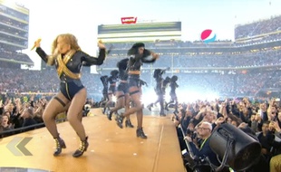 Beyoncé à deux doigts de la catastrophe ! - Le Rewind (vidéo).