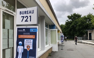 Un bureau de vote à Nantes le 28 juin 2020