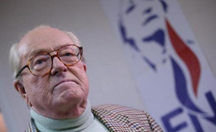 Le président d'honneur du Front national Jean-Marie Le Pen le 23 mars 2014 à Nanterre