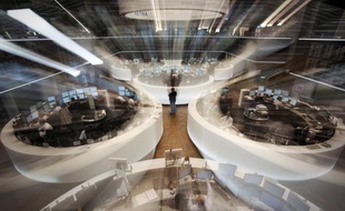 Salle des traders de Francfort, Allemagne, le 9 août 2011.