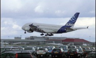 Le marché ne s'y trompe pas. Le titre Boeing s'est apprécié de 15% depuis le début de l'année avec les annonces successives de nouveaux retards de livraison de l'A380.